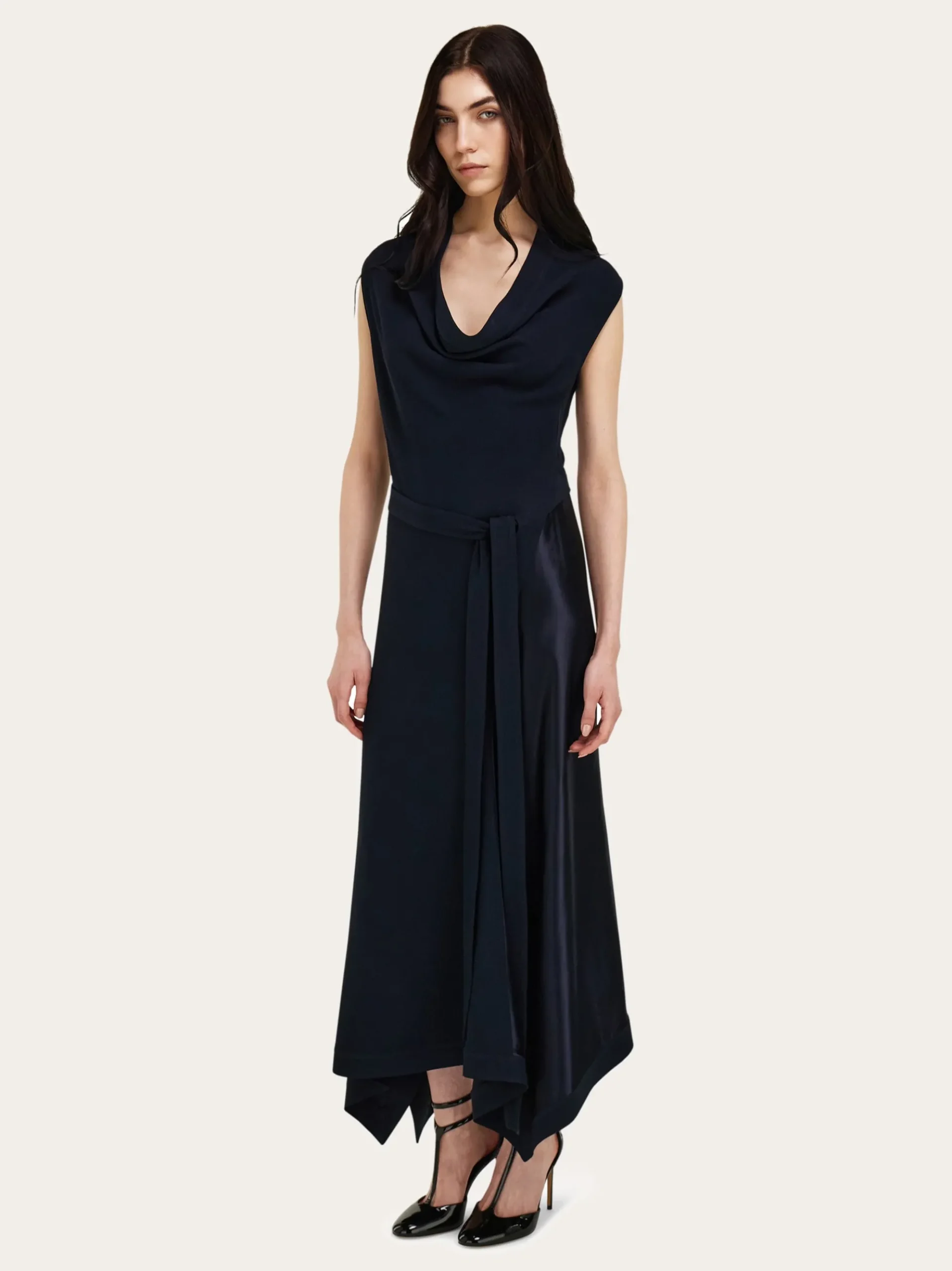 Asymmetric dress - Women
