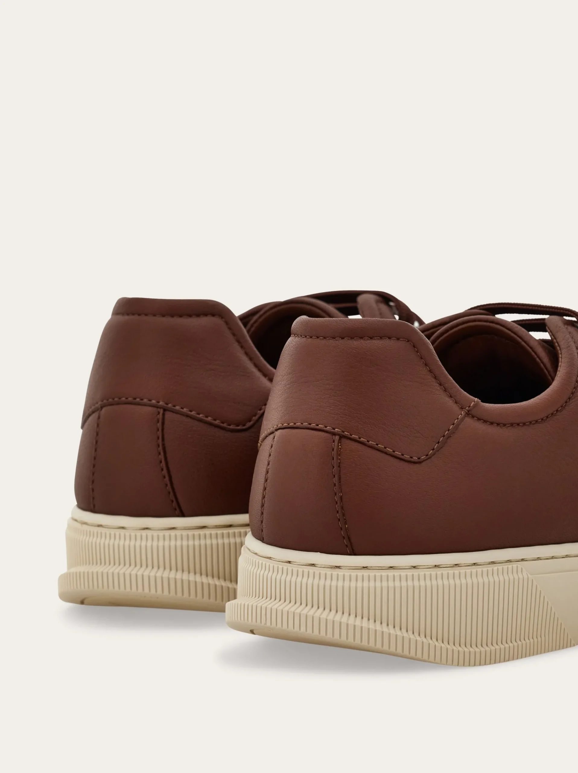 Elastic lace sneaker - Men