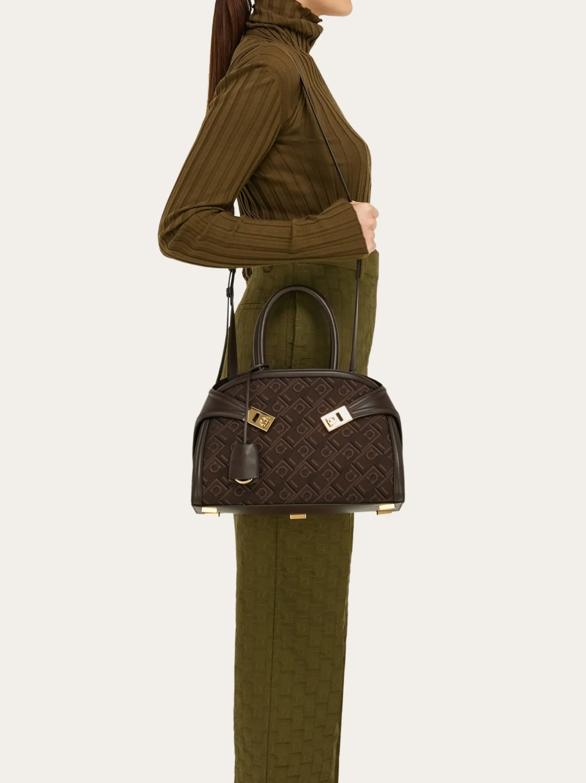 Ferragamo Monogram Hug handbag (M) - Women