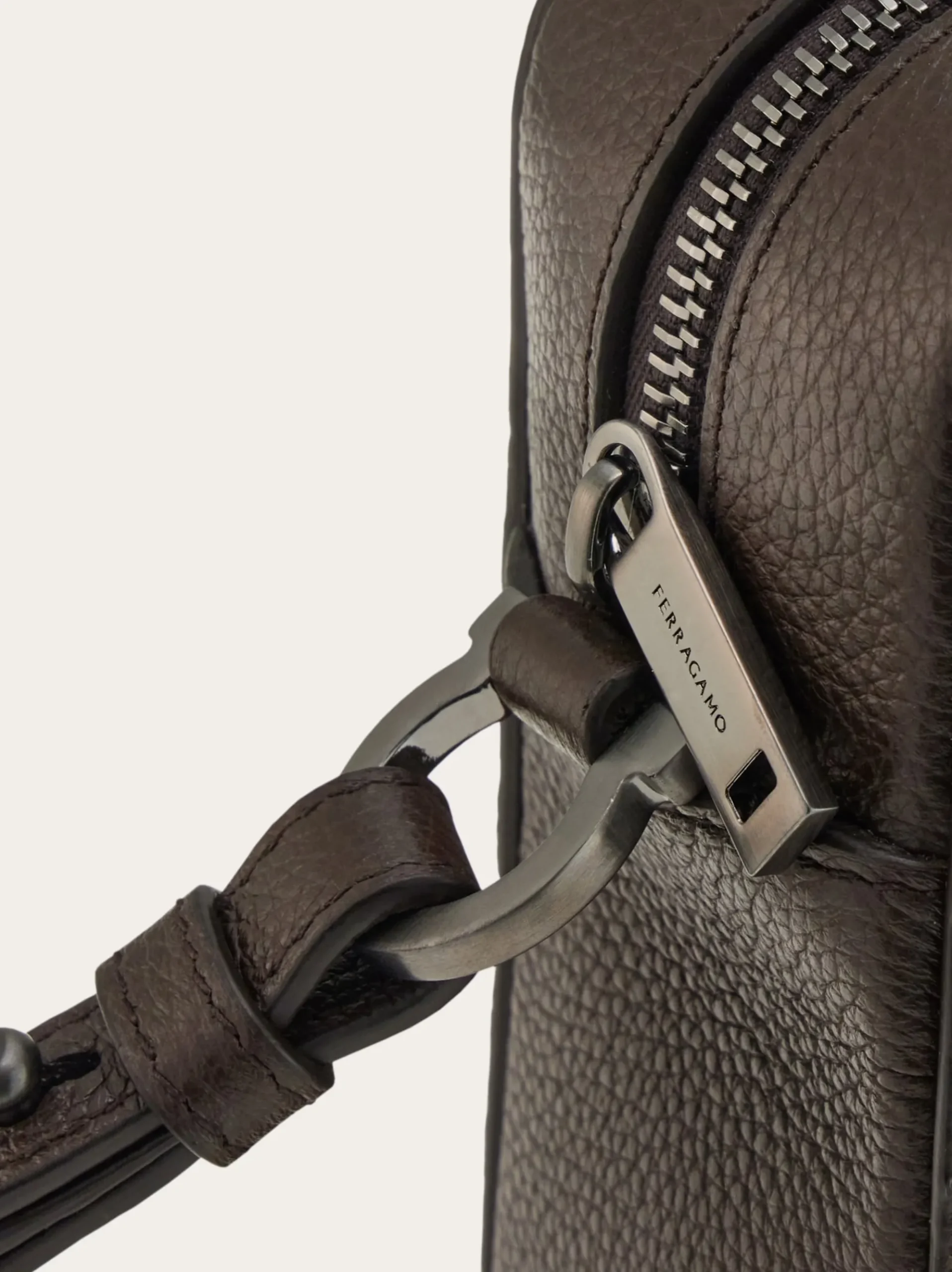 Ferragamo Monogram shoulder bag - Men