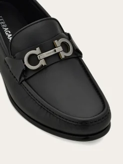 Gancini buckle loafer - Men