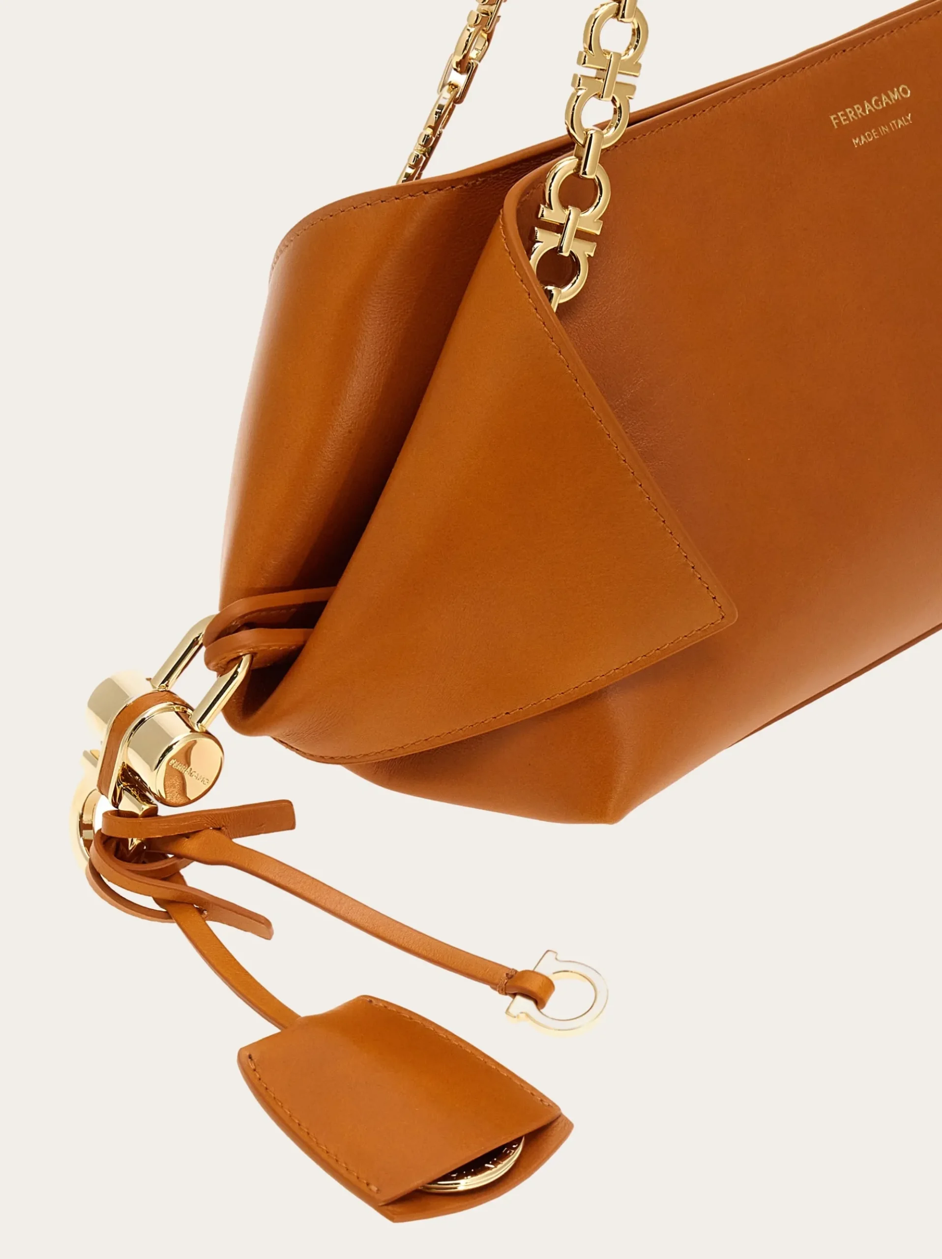 Gancini chain folded shoulder bag (S) - Women