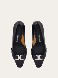 Gancini ornament pump with bock heel - Women