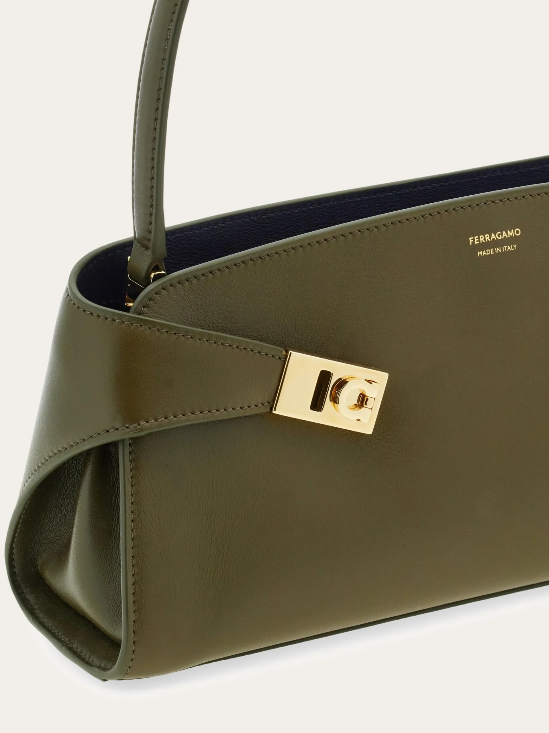 Hug East-West shoulder bag - Women