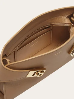 Hug mini crossbody bag - Women