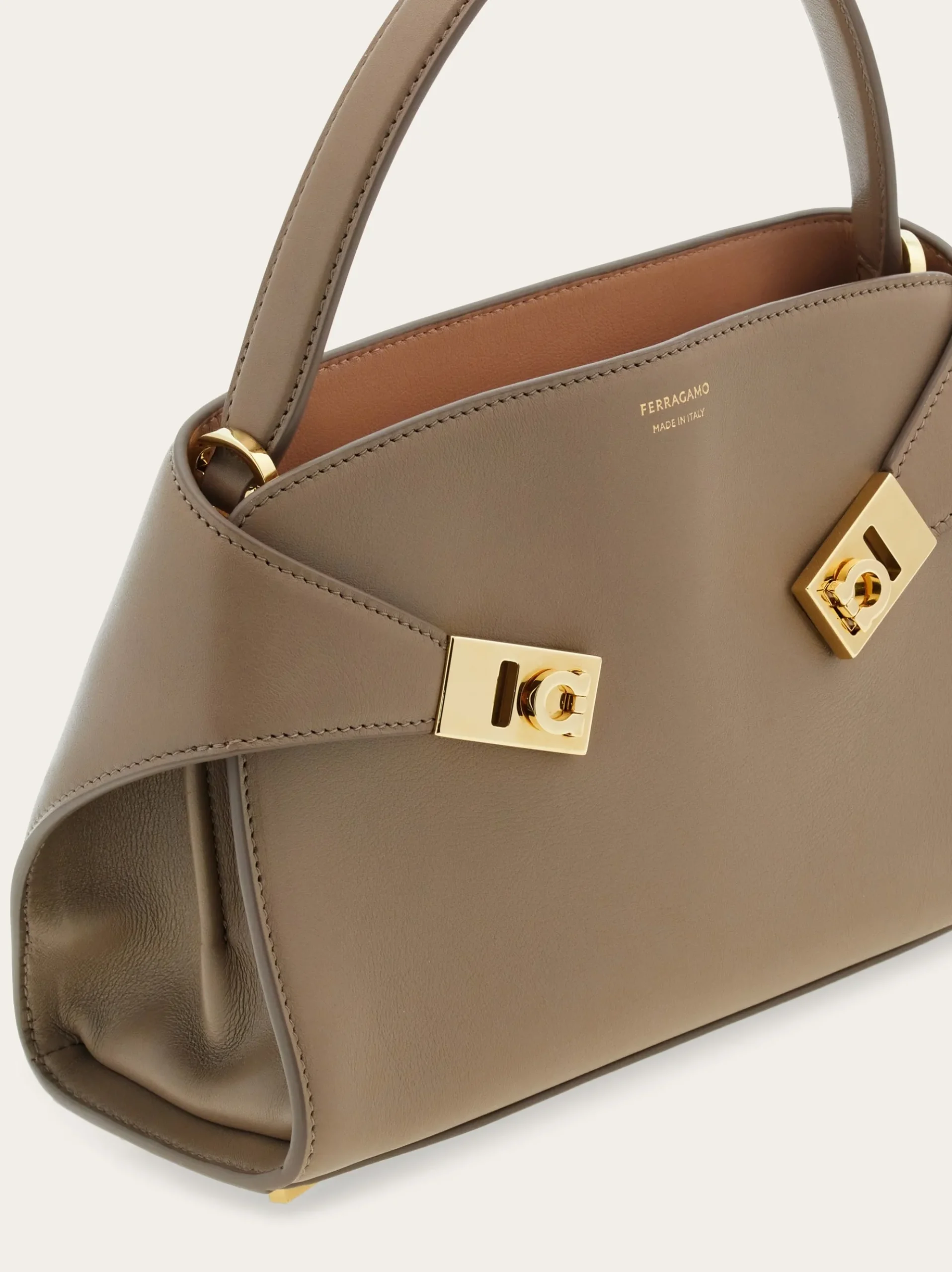 Hug Soft bicolor handbag (XS) - Women