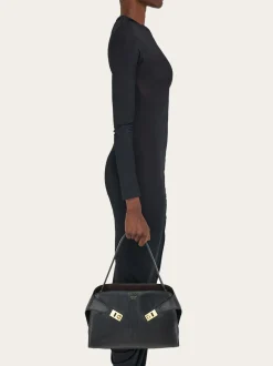 Hug Soft bicolor shoulder bag (M) - Women