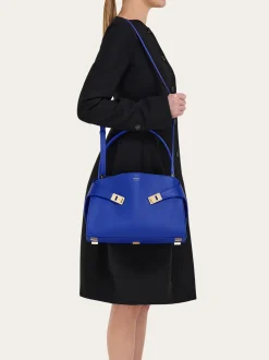 Hug Soft bicolor shoulder bag (M) - Women