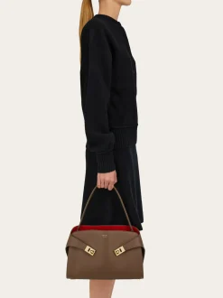 Hug Soft bicolor shoulder bag (M) - Women