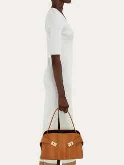 Hug Soft bicolor shoulder bag (M) - Women