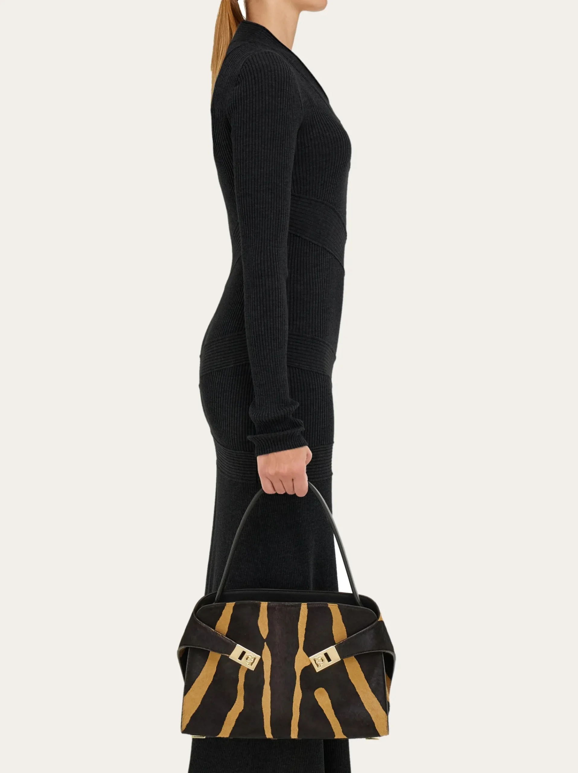 Hug Soft bicolor shoulder bag (M) - Women