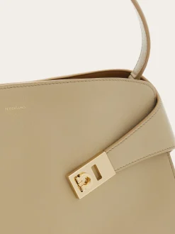 Hug Soft bicolor shoulder bag (M) - Women
