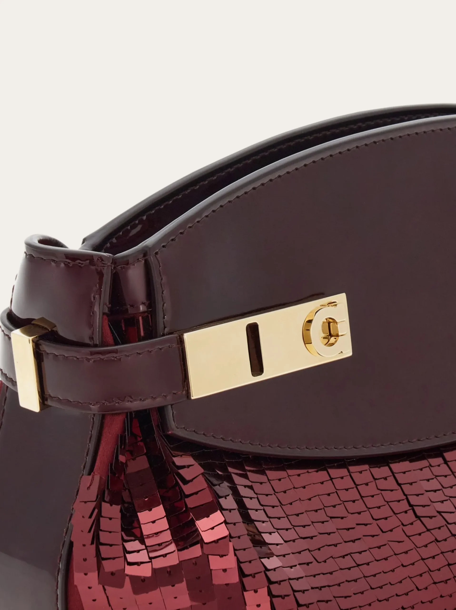 Hug Soft crossbody bag (XS) - Women