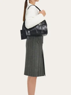 Hug Soft multi-zip shoulder bag (M) - Women