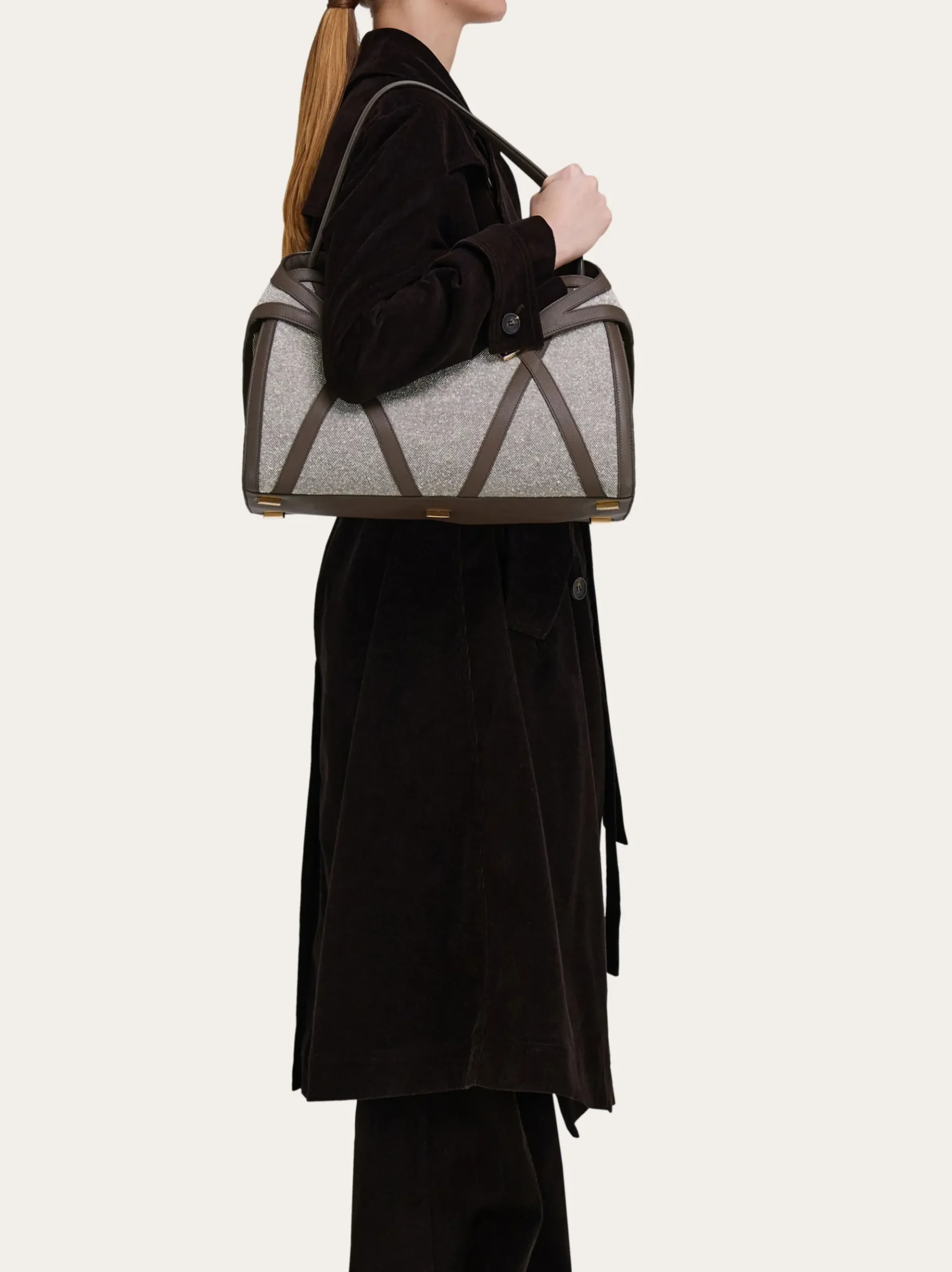 Hug Soft shoulder bag with leather trims (L) - Women