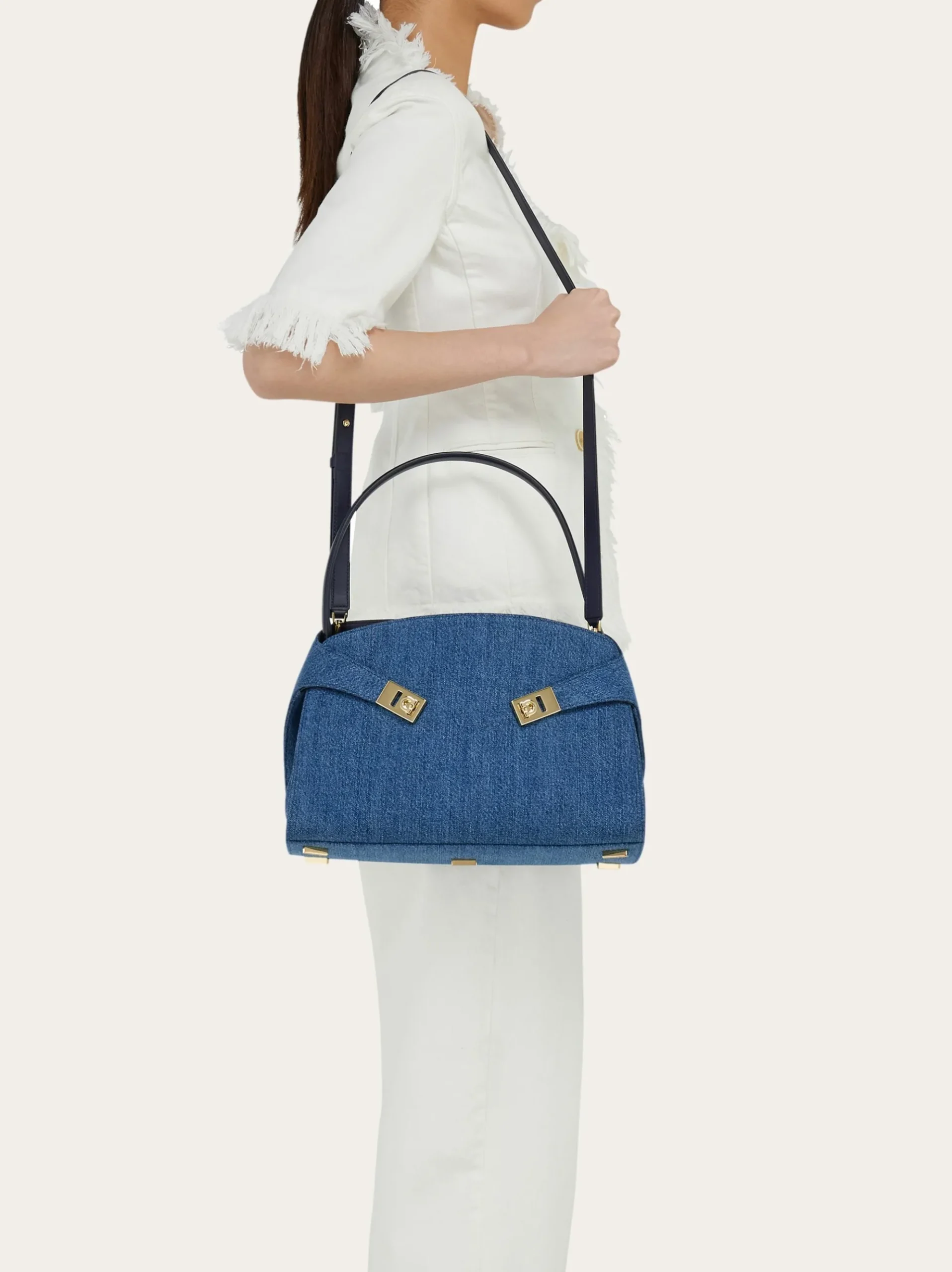 Hug Soft shoulder bag (M) - Women
