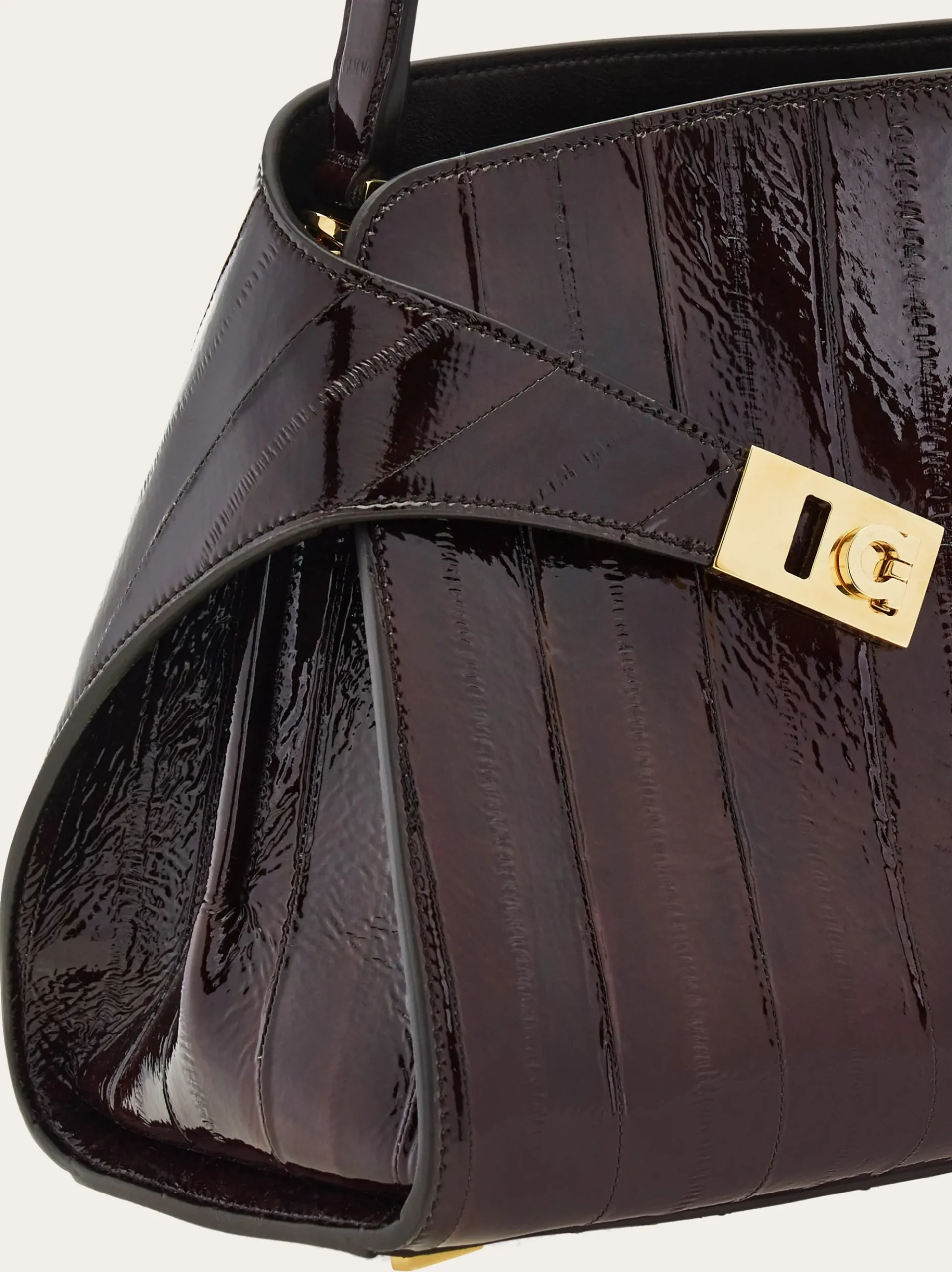 Hug Soft shoulder bag (M) - Women