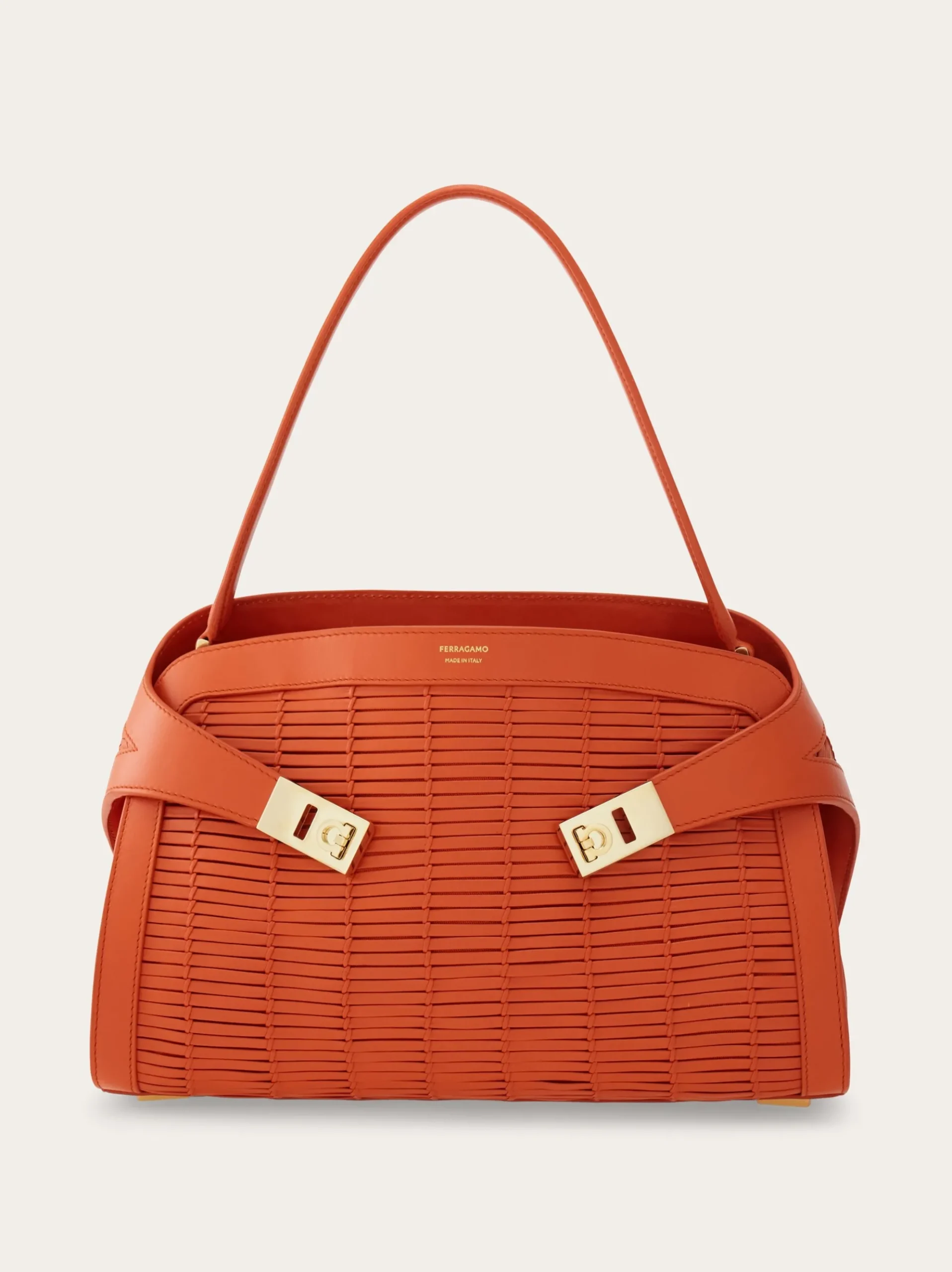 Hug Soft shoulder bag (M) - Women