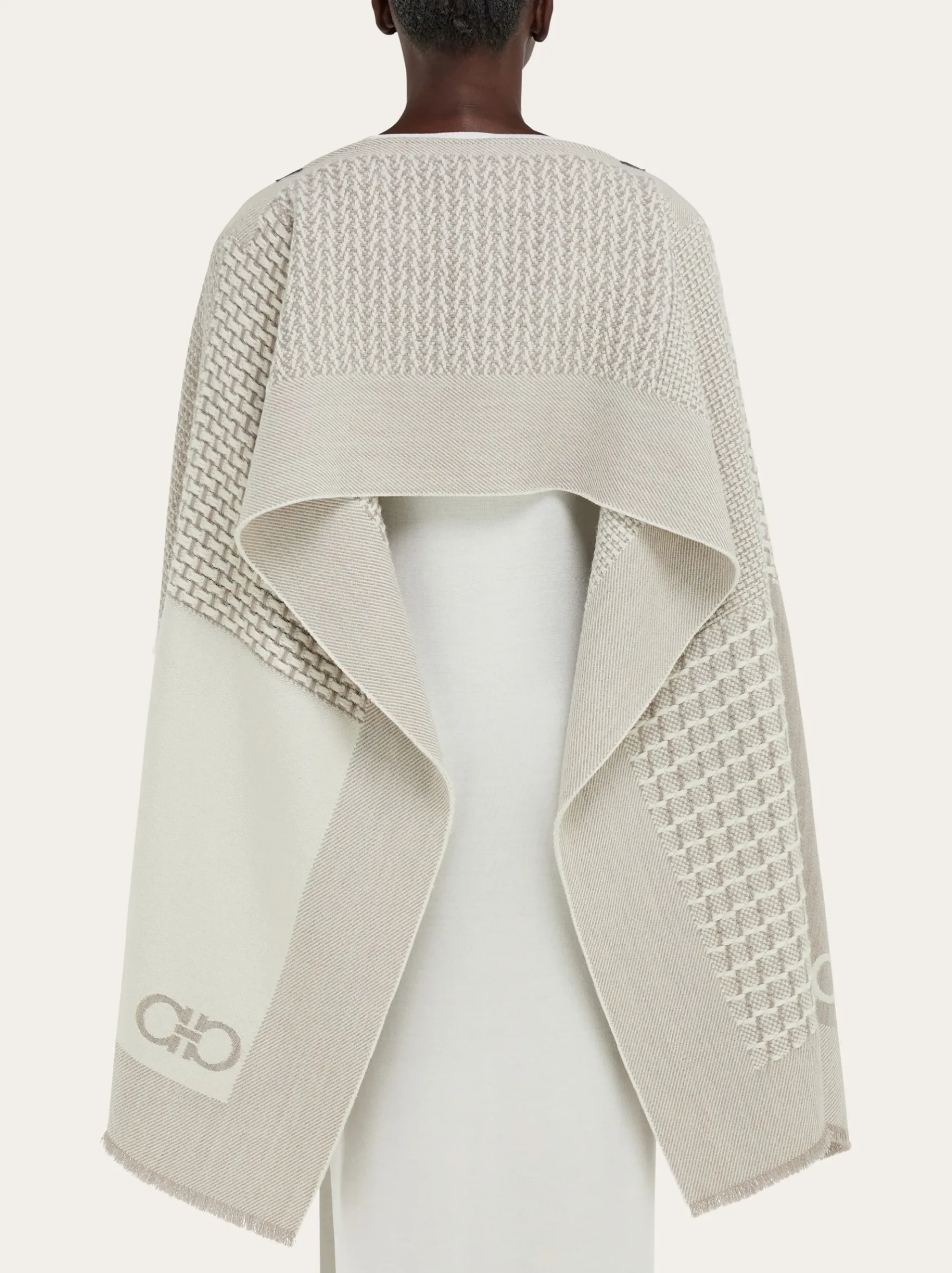 Jacquard cape - Women