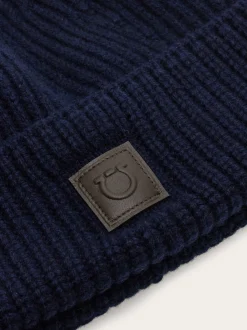 Knitted beanie - Men