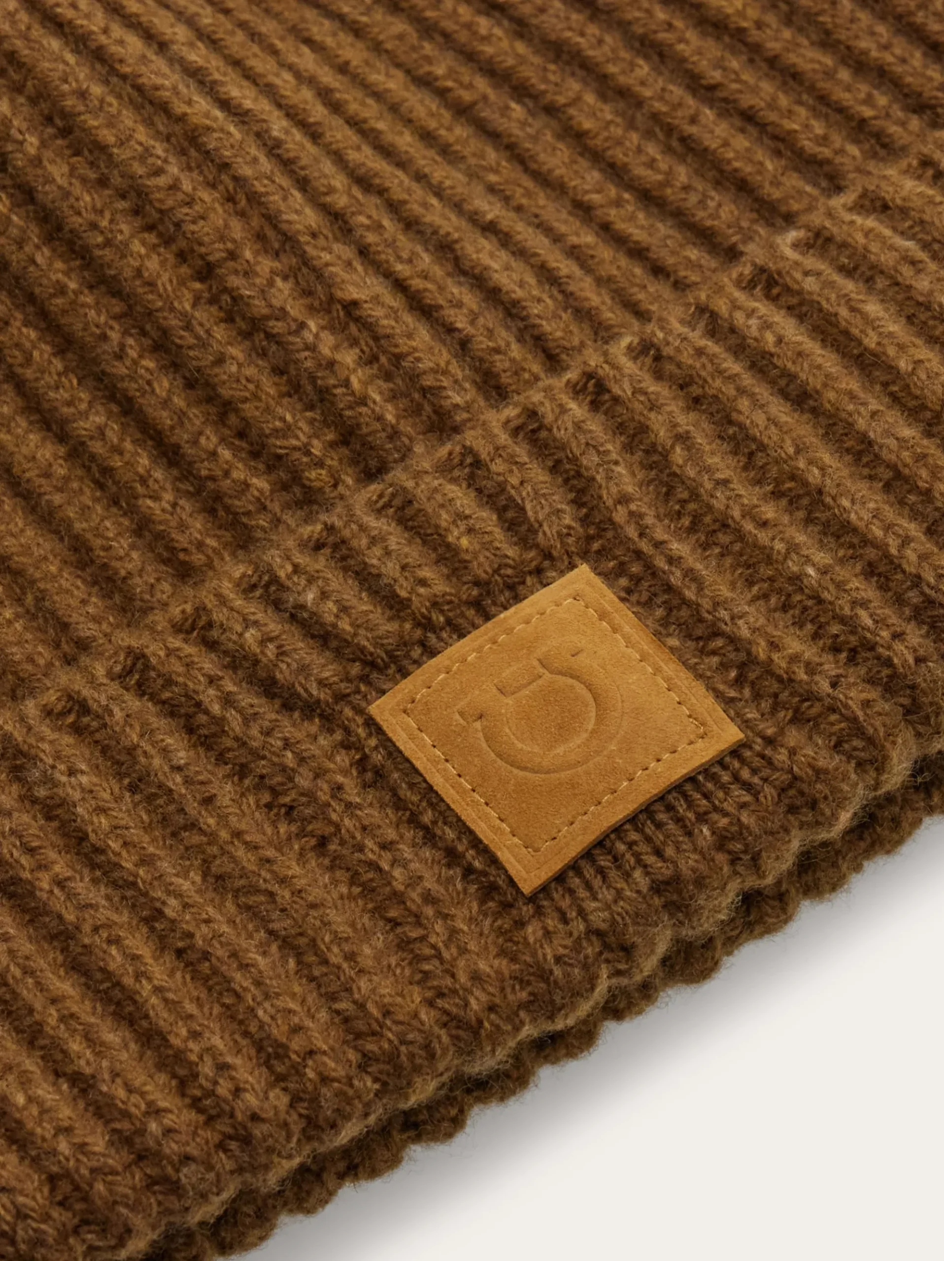 Knitted beanie - Women