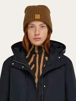 Knitted beanie - Women