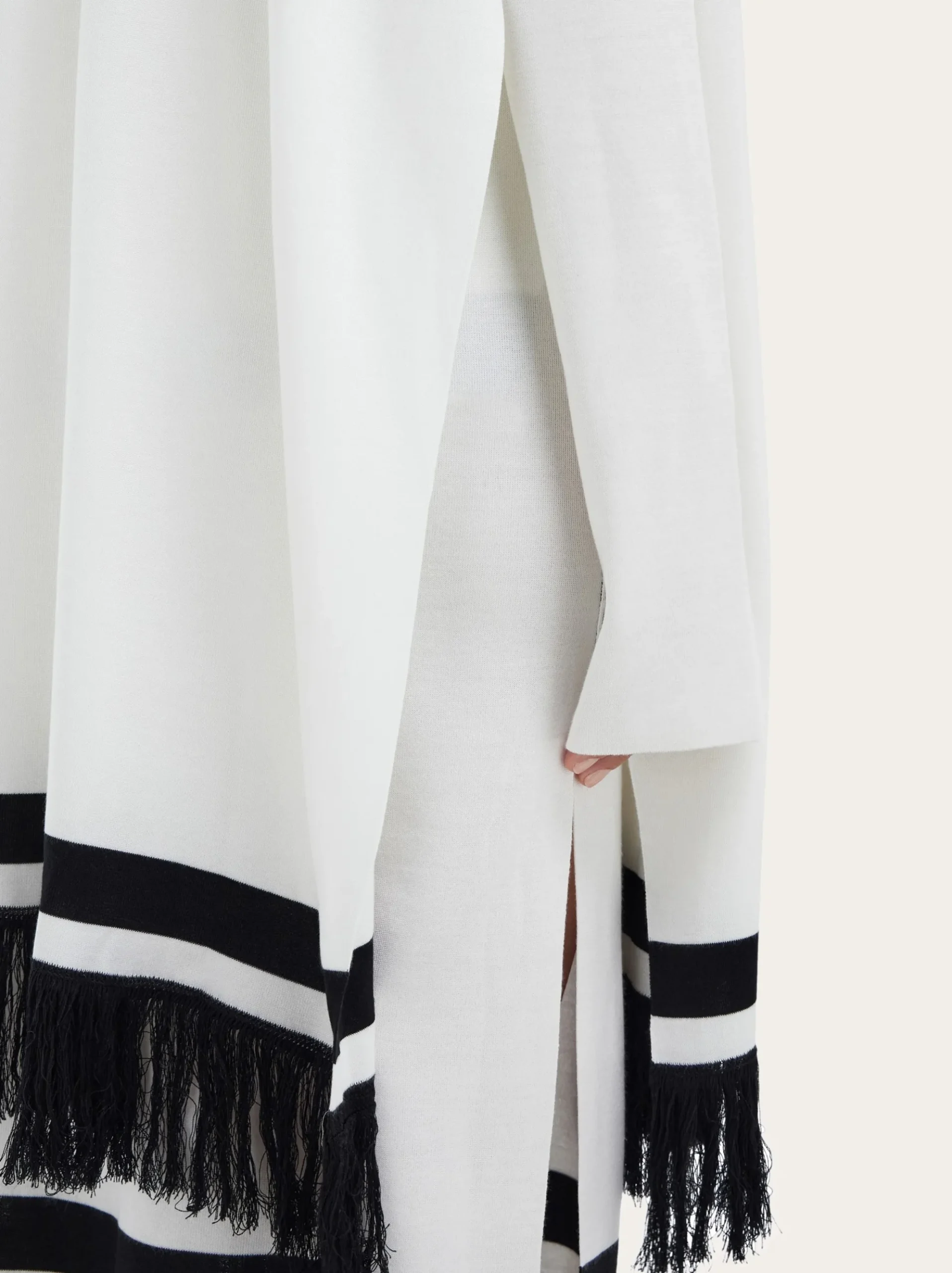 Longline cardigan with fringe detail - Women