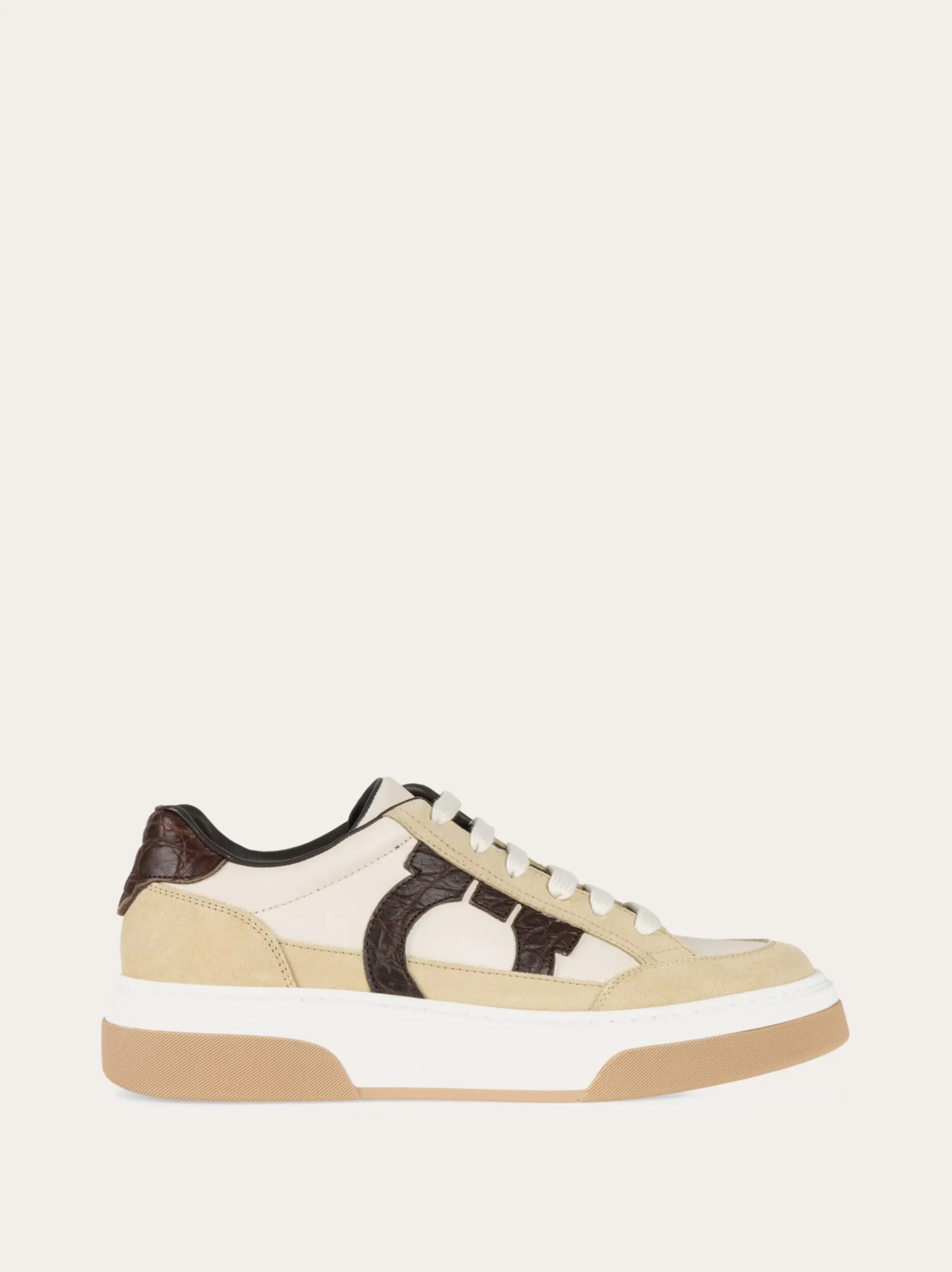 Low top sneaker with Gancini outline - Men