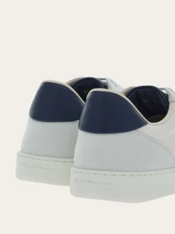Low top sneaker with signature - Men
