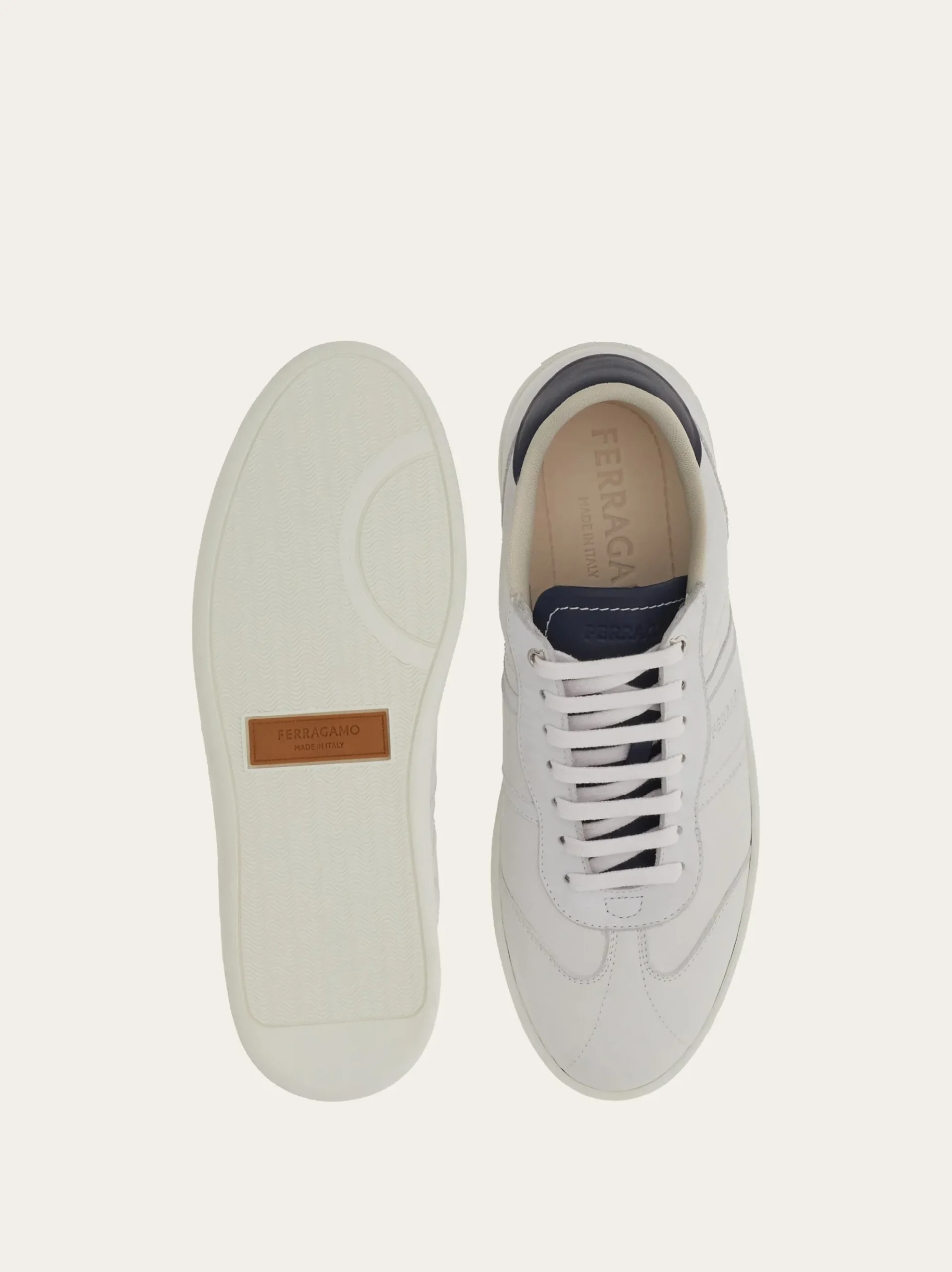 Low top sneaker with signature - Men