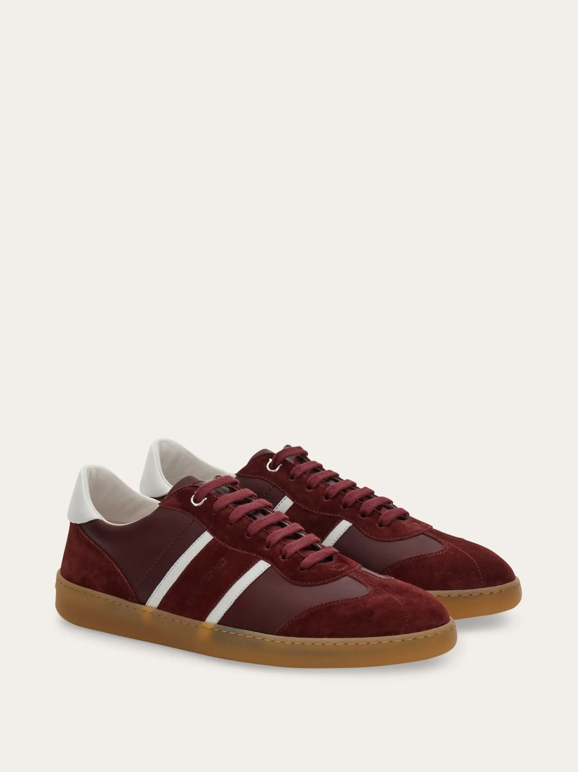 Low-top sneaker with signature detail - Men