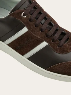 Low-top sneaker with signature detail - Men