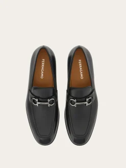 Moccasin with Gancini ornament - Men