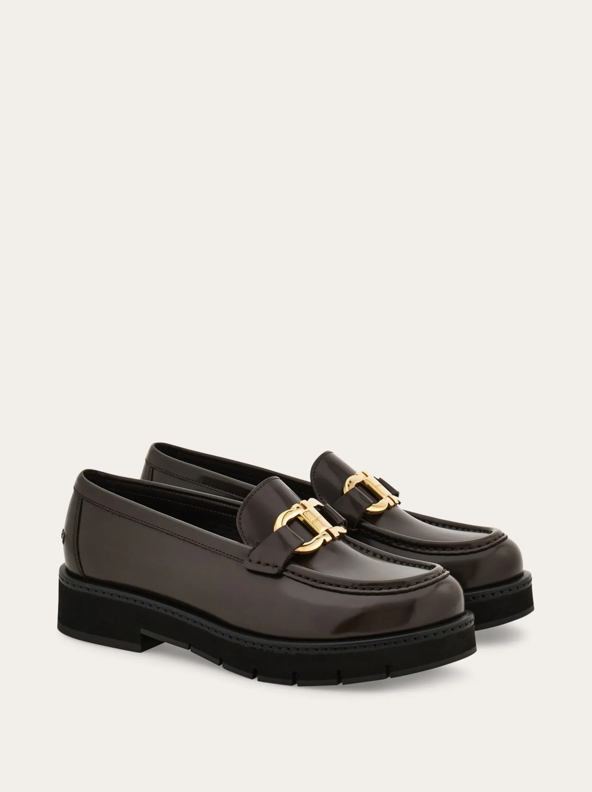 Moccasin with Gancini ornament - Women