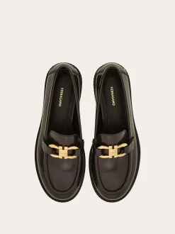 Moccasin with Gancini ornament - Women