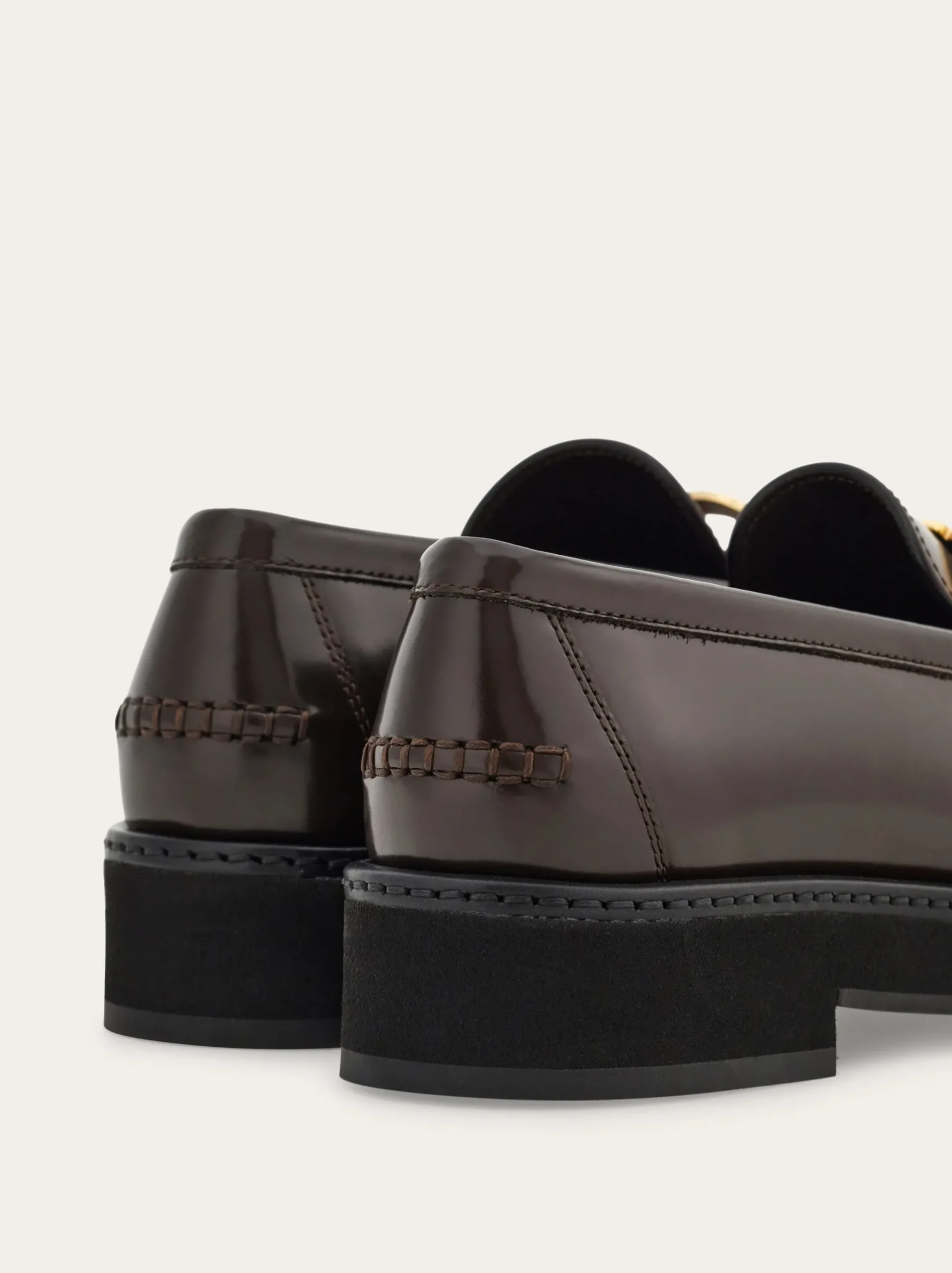Moccasin with Gancini ornament - Women
