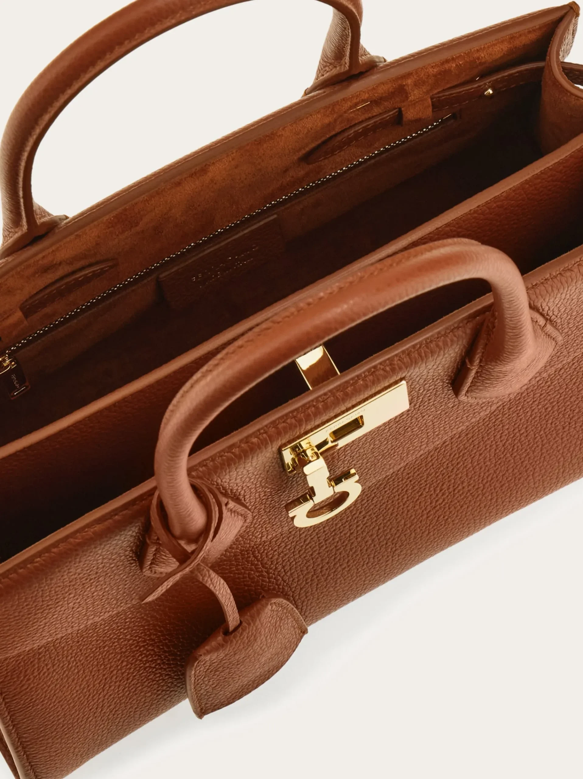 New Ferragamo Studio Soft bag (M) - Women