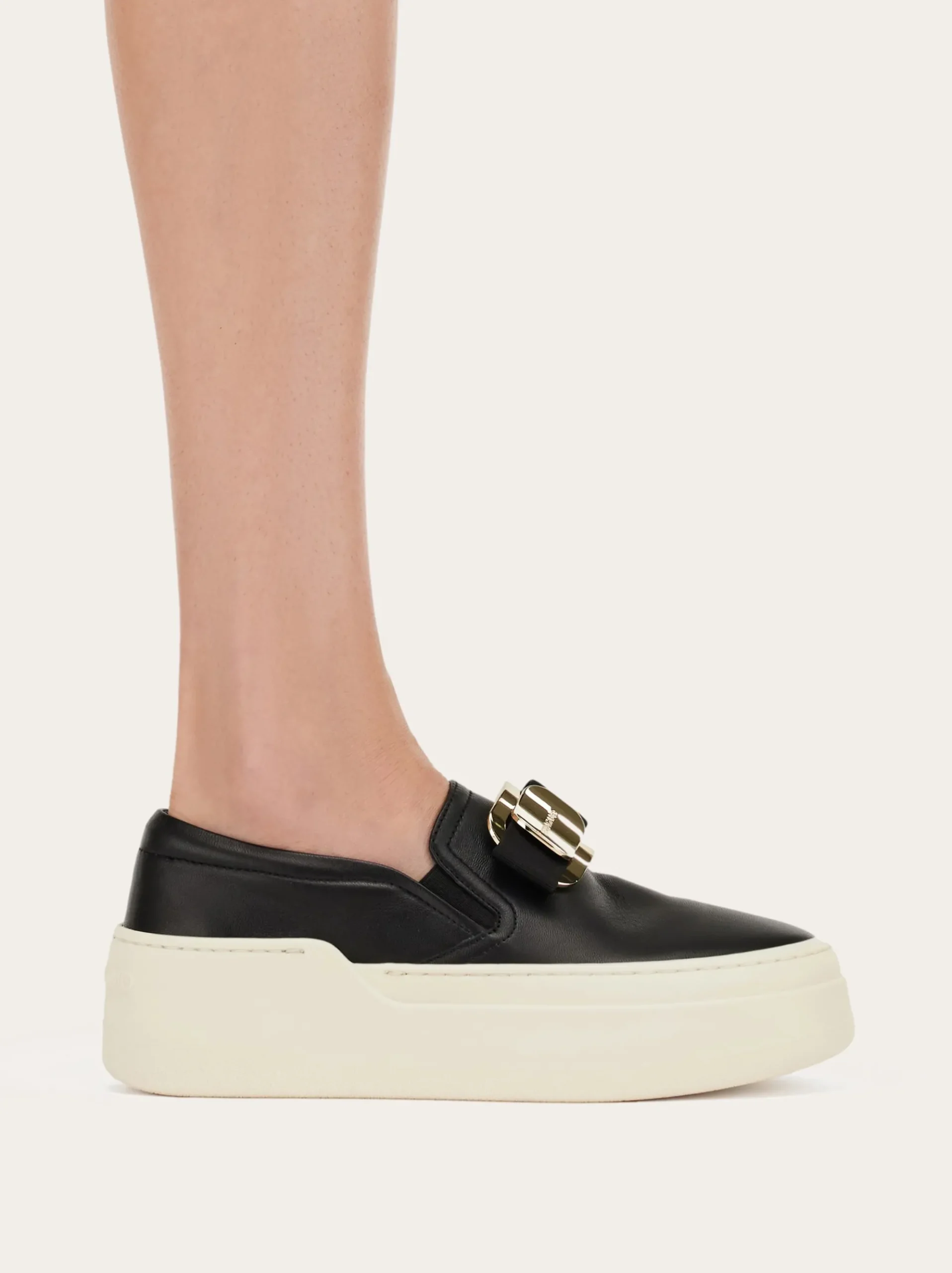 New Vara plate slip on - Women