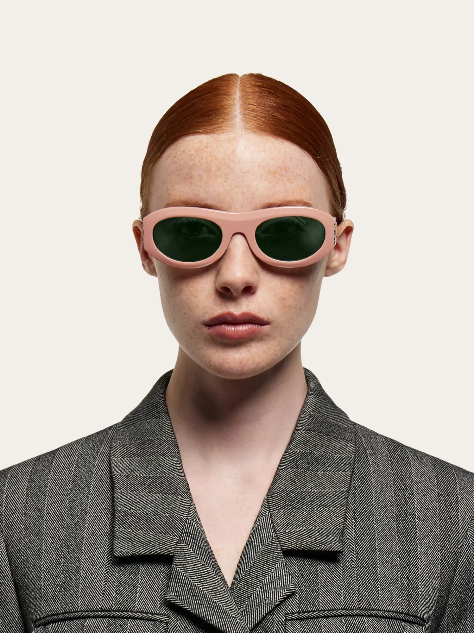 Oval frame sunglasses - Women
