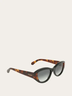 Oval frame sunglasses - Women