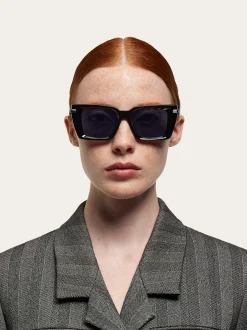 Rectangular frame sunglasses - Women