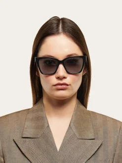 Rectangular frame sunglasses - Women