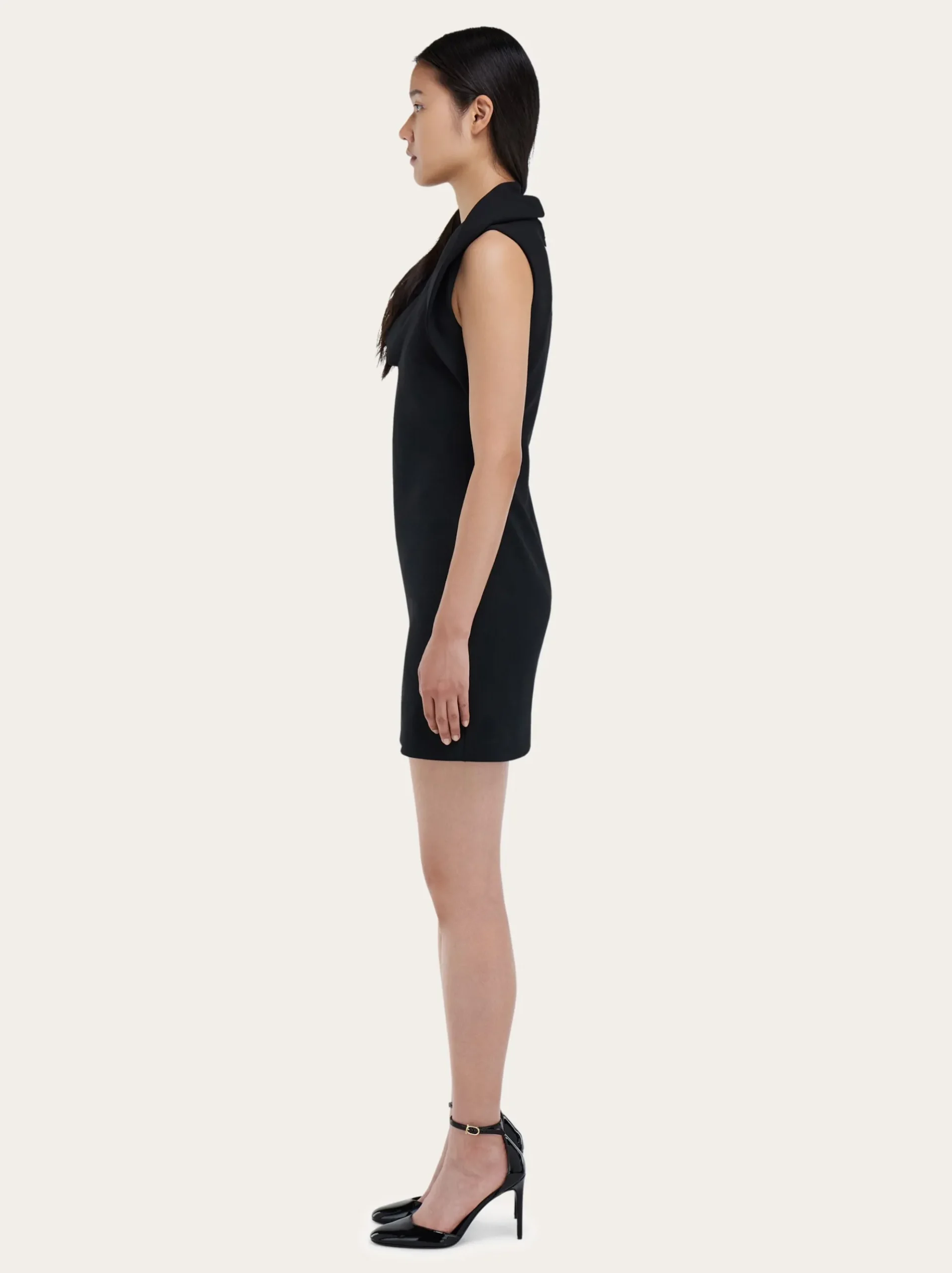 Short asymmetric dress - Women