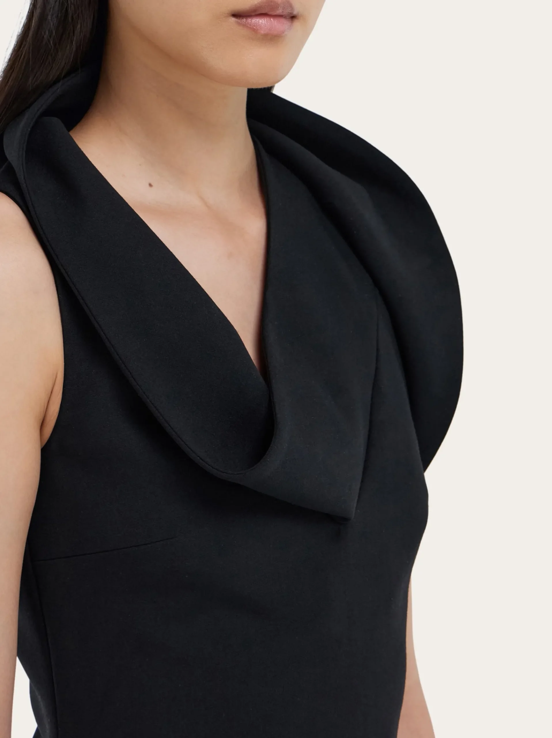 Short asymmetric dress - Women