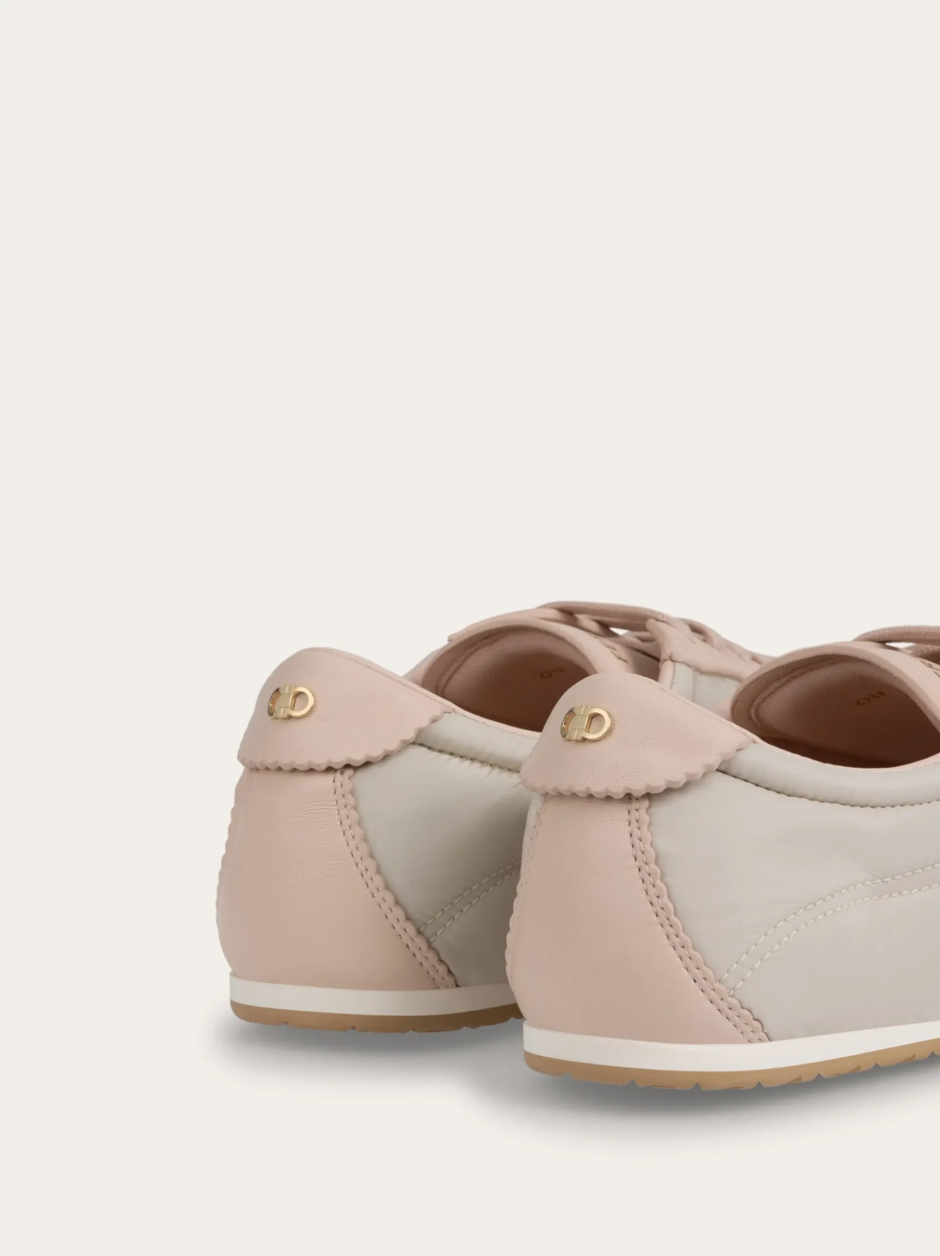 Sneaker - Women