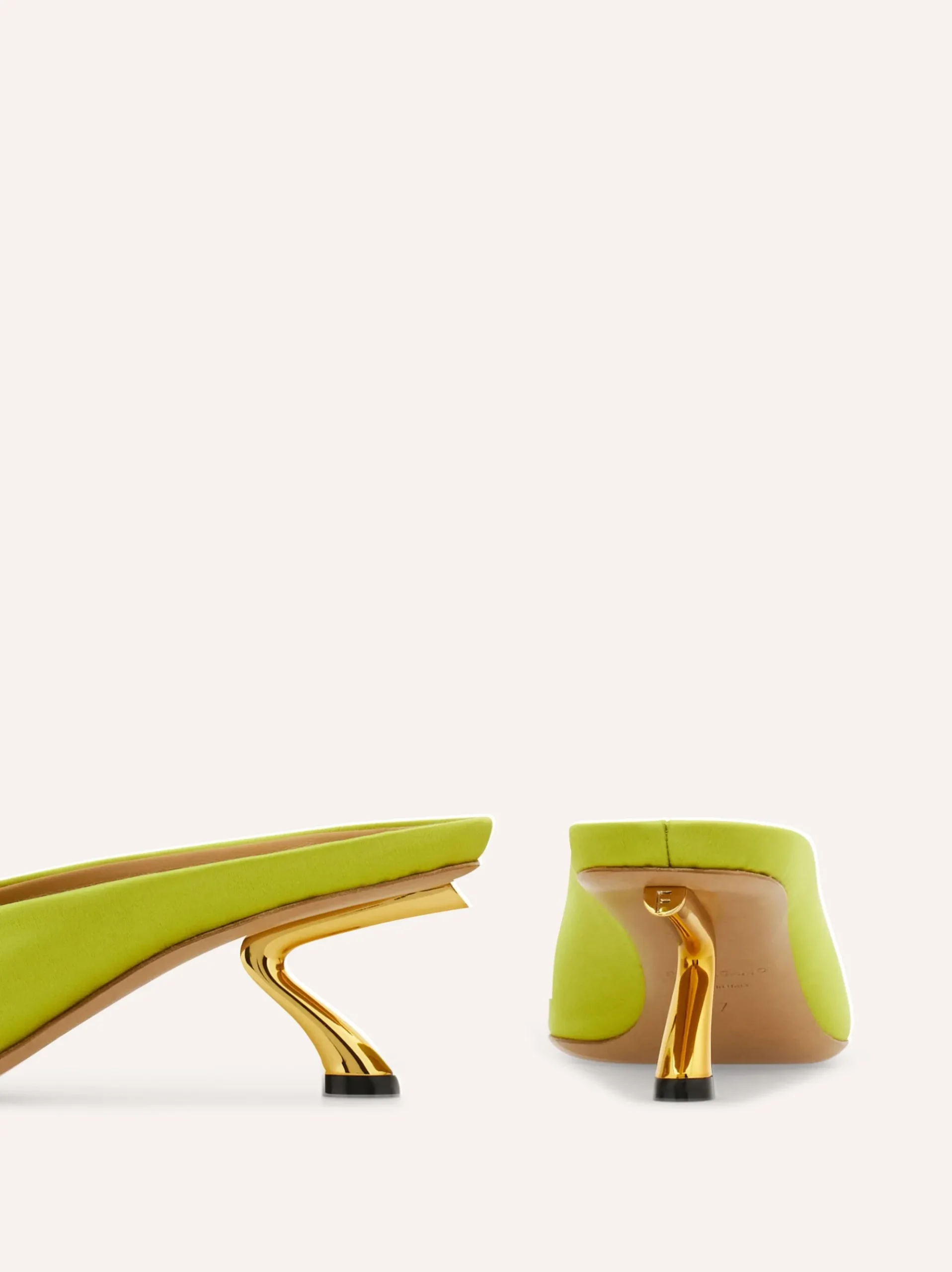 S-shaped heel mule - Women