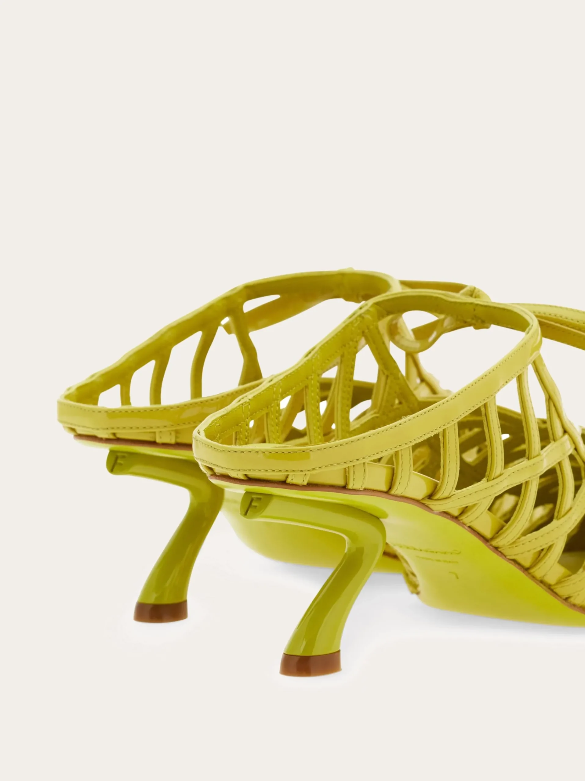 S-shaped heel mule - Women