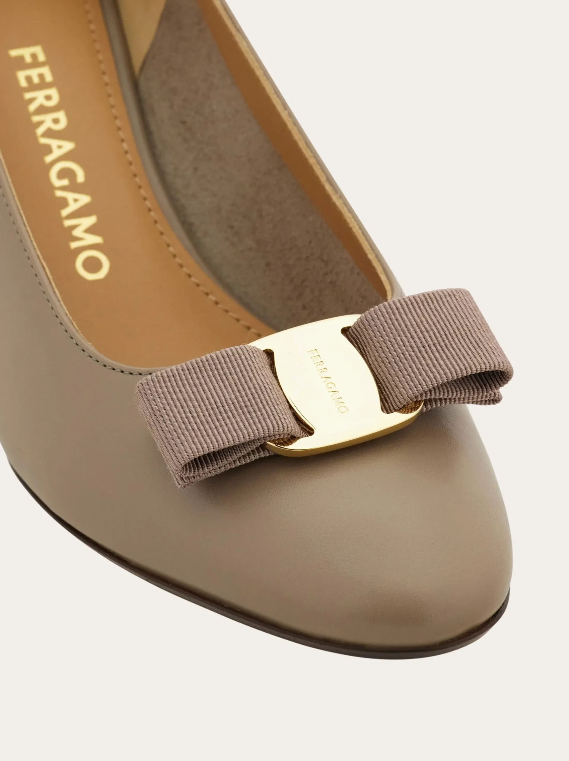 Vara bow block heel pump - Women