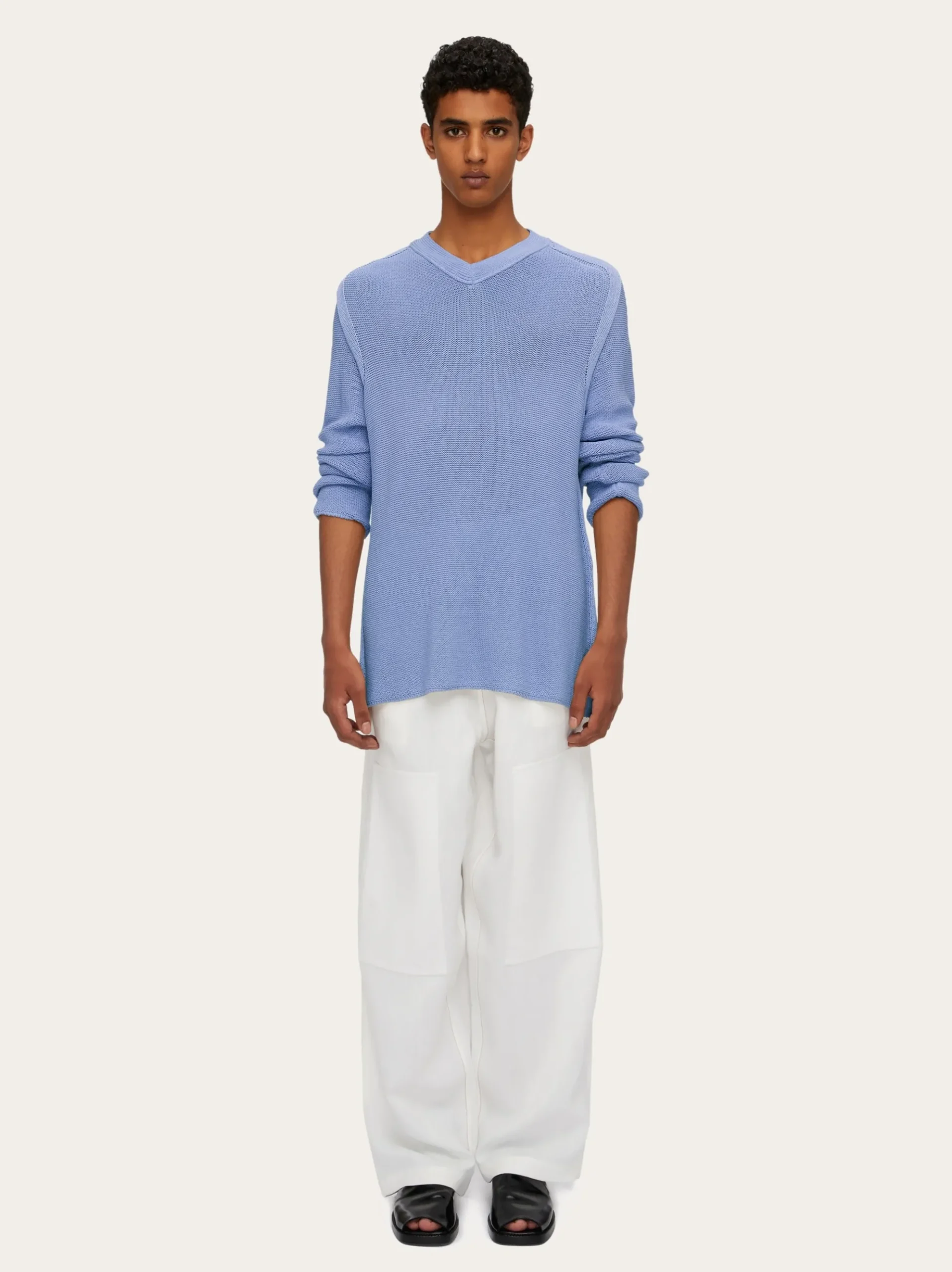 V-neck sweater - Men