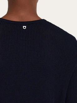 V-neck sweater - Men